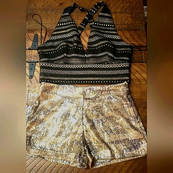 Black and Gold Sequin Crop Top and Matching Shorts Set - Picture 1 of 4